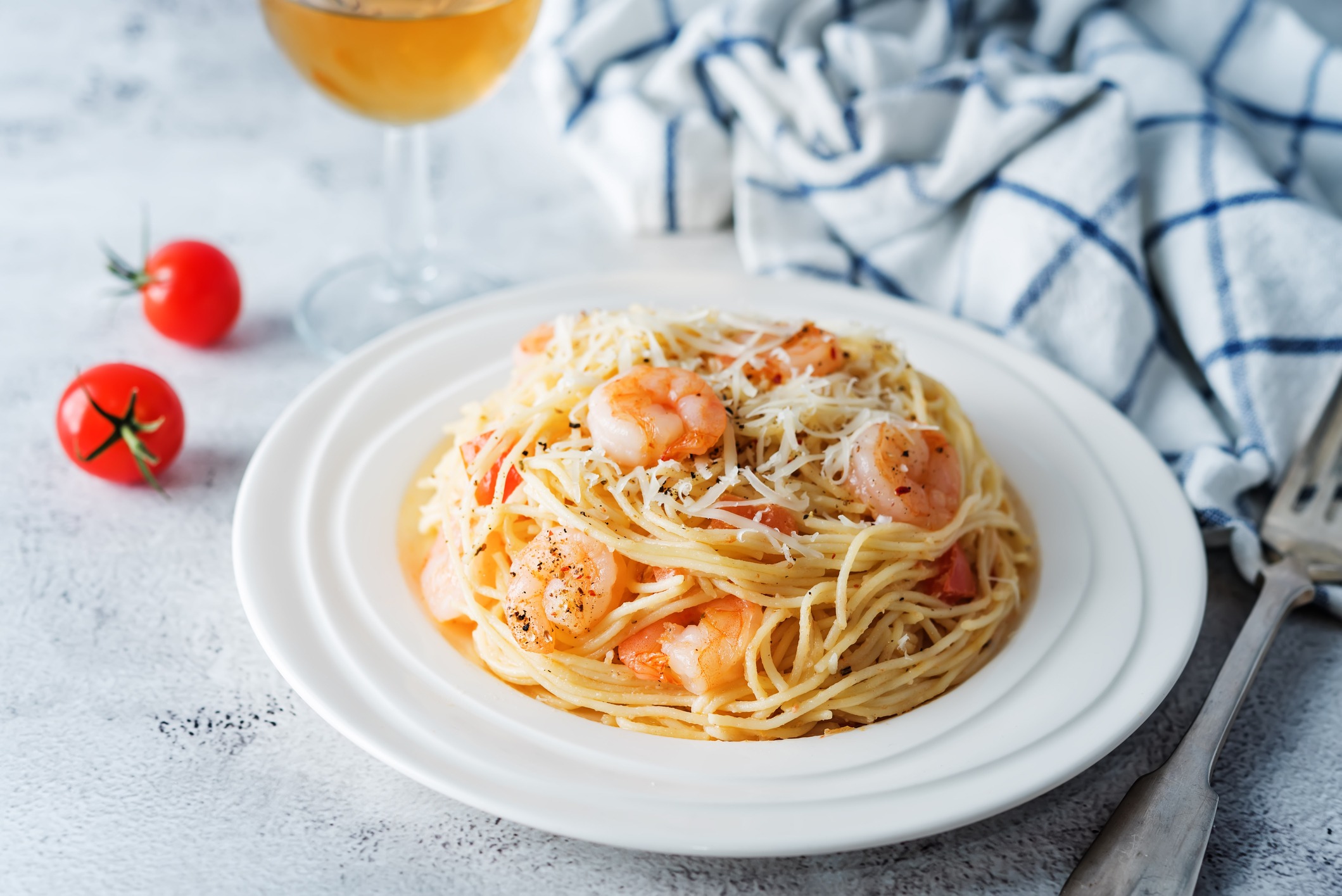 Shrimp with Garlic Cream Sauce with Linguine
